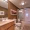 Luxe Lakeside Regatta Bay Getaway with Pool Access! - 奥沙克湖
