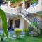 De Fancy House