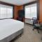 Holiday Inn Express & Suites Dallas - Duncanville, an IHG Hotel