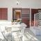 Su Nenneri Beach Apartment