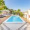 3 Bedroom Pet Friendly Home In Trencall