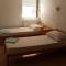Apartments and rooms Niki 2