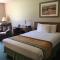 Cassville Four Seasons Inn & Suites
