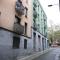 Urban Manesa city center apartment with private patio - Manresa