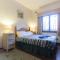 B3 Crawley Apartment 1 BRM & Sleepout near UWA