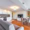 Leo Sea View Apartments