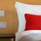 Holiday Inn Express Park Royal, an IHG Hotel - Londres