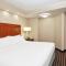 Holiday Inn Express Hotels- Hampton, an IHG Hotel