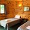 Pine Crest Motel & Cabins
