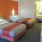 Travelodge by Wyndham Lansing - Lansing