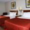 Days Inn & Suites by Wyndham Bloomington/Normal IL