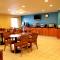 Days Inn & Suites by Wyndham Bloomington/Normal IL