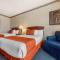 Quality Inn Monterrey La Fe