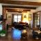 El Viejo Adobe - Across from Sul Ross campus - 阿尔派恩