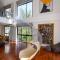 Benviar Tonson Residence