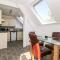 2 Rodgers Mews