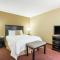 Hawthorn Suites Dayton North - Dayton