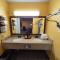 Chaparral Motel Hallettsville
