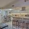 5 Mi to Dtwn Austin Gem with Pool, Pets Welcome
