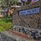 Downtown Kona Condo with Pool Access Walk to Beach! - كيلوا كونا