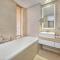 Holiday Beach Hotel Danang