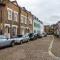 Charming Chiswick Home near Ravenscourt Park by UndertheDoormat - 伦敦