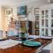 Charming Chiswick Home near Ravenscourt Park by UndertheDoormat - 伦敦