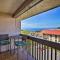 Kona Condo with View, Walk to Beach and Restaurants Kona Condo with View, Walk to Beach and Restaurants