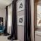 ARTALE 07 Design Rooms - Split