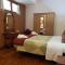 Aurelia Garden Gold B&B