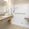 Holiday Inn Express Hotel & Suites Torrington by IHG - Torrington
