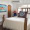 Sueño del Mar Beachfront Hotel