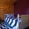 Hicksville Pines Chalets & Motel