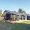 Three-Bedroom Holiday Home In Vaggerlose