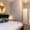 Pieces of Eight - 2 Bedroom Apartment - Tenby - (Windsor House)