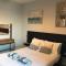 The Steamboat - A Flat with Amazing Harbour Views