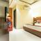 FabHotel RR Grand - Next to Trendset Mall