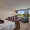 Crowne Plaza Portland - Lake Oswego, an IHG Hotel