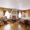 Decharme Hotel