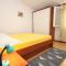 Apartments with parking space Makarska - 6691