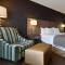 Best Western Plus Cotton Tree Inn