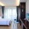 Green Collection Care Hotel (24 Hours Free Transfer from Meilan Airport/Railway Station) - Haikou