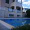 Amorosa Villas