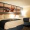 Days Inn & Suites by Wyndham Merrillville