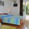 Apartments with parking space Makarska - 11361