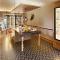 Lalila Blue Suites