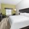 Holiday Inn Express Hotel & Suites Dublin, an IHG Hotel