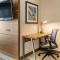 Holiday Inn Express Hotel & Suites Albuquerque Midtown by IHG