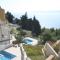 Mimice Bay Apartments