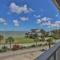 Tropical Oasis In Beautiful Galveston-Tiki Island home - Virginia Point